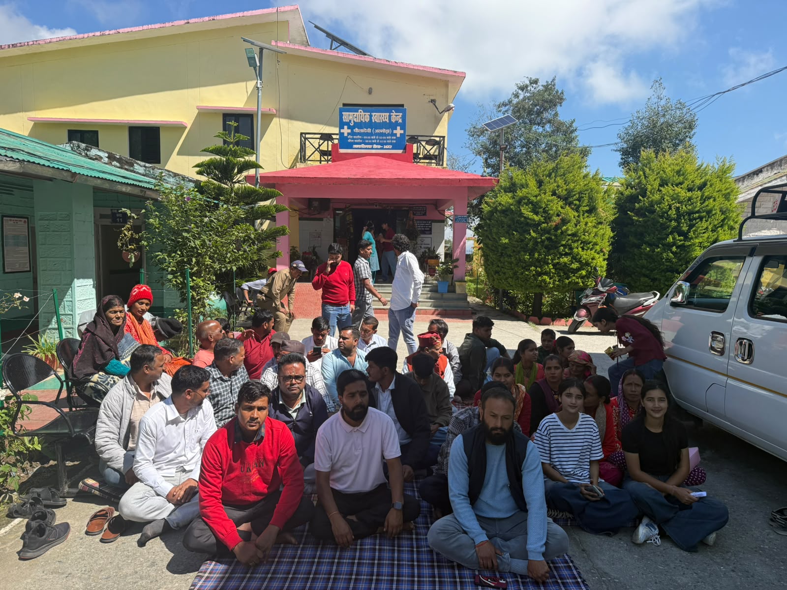 “स्वास्थ्य हमारा अधिकार”CHC धौलादेवी में अल्ट्रासाउंड व डिजिटल एक्सरे की मांग अनिश्चितकालीन धरना शुरू