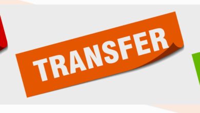 Five IFS officers transferred in Uttarakhand देहरादून। उत्तराखंड के वन विभाग में भारतीय वन सेवा (IFS) के पांच अधिकारियों के तबादले किए गए हैं। अगस्त में हुए बड़े फेरबदल के बाद करीब एक महीने के भीतर शासन ने एक बार फिर अधिकारियों की जिम्मेदारियों में बदलाव किया है। तबादला सूची में नरेश कुमार, दीपक कुमार, राहुल मिश्रा, आदित्य रत्न और शिरीन संजय के नाम शामिल हैं। शासन की ओर से इन बदलावों के पीछे प्रशासनिक आवश्यकताओं, जनहित, पारिवारिक परिस्थितियों और वन्यजीव संरक्षण से जुड़े कारण बताए गए हैं। IFS अधिकारी नरेश कुमार की मुख्य तैनाती अब प्रशासन में की गई है। साथ ही उन्हें जायका परियोजना का अतिरिक्त प्रभार सौंपा गया है। इससे पहले उनके पास जायका परियोजना की मुख्य जिम्मेदारी थी। शासन के अनुसार, परियोजना का पहला चरण पूरा होने के बाद यह बदलाव किया गया है, ताकि अपर प्रधान मुख्य वन संरक्षक (APCCF) का वेतन विभाग से ही जारी किया जा सके। तराई पूर्वी वन प्रभाग में तैनात DFO दीपक कुमार को पिथौरागढ़ भेजा गया है। उनके स्थानांतरण के पीछे अंतरराष्ट्रीय सीमा क्षेत्र की संवेदनशीलता, प्रशासनिक आवश्यकताओं और उनके कार्य अनुभव को आधार बताया गया है। इसी क्रम में राहुल मिश्रा को कॉर्बेट टाइगर रिजर्व के उपनिदेशक पद से हटाकर तराई पूर्वी वन प्रभाग, हल्द्वानी की जिम्मेदारी सौंपी गई है। शासन ने उनके तबादले के पीछे जनहित और विभागीय कार्यों के सुचारू संचालन का हवाला दिया है। वहीं, IFS अधिकारी आदित्य रत्न को पिथौरागढ़ से स्थानांतरित कर हल्द्वानी में उपवन संरक्षक की जिम्मेदारी दी गई है। बताया गया है कि उन्होंने पारिवारिक परिस्थितियों के चलते स्थानांतरण का अनुरोध किया था, जिसके आधार पर शासन ने उनकी तैनाती में बदलाव किया। इसके अलावा शिरीन संजय को राजाजी राष्ट्रीय पार्क के उपनिदेशक पद से हटाकर कॉर्बेट टाइगर रिजर्व का उपनिदेशक बनाया गया है। उनके स्थानांतरण के पीछे कॉर्बेट टाइगर रिजर्व का महत्व, क्षेत्र की संवेदनशीलता, वन्यजीव संरक्षण और प्रशासनिक कार्यों के प्रभावी संचालन को प्रमुख वजह बताया गया है। अगस्त में हुए बड़े फेरबदल के बाद वन विभाग में एक बार फिर किए गए इन तबादलों से वन प्रभागों और टाइगर रिजर्व के प्रबंधन से जुड़ी जिम्मेदारियों में बदलाव हुआ है। अब संबंधित अधिकारी अपनी नई तैनाती के अनुसार विभागीय कार्यभार संभालेंगे।